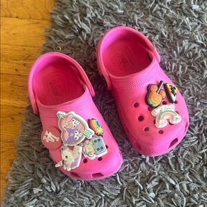 CROCS Toddler Pink with Fun Charms Size 8